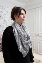 將圖片載入圖庫檢視器 Tissage Scarf