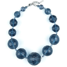 將圖片載入圖庫檢視器 Statement Sphere Necklace