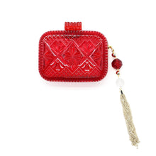 將圖片載入圖庫檢視器 Hand Carved Clutch