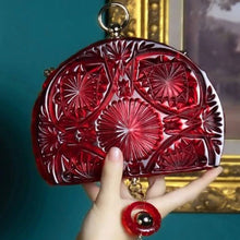 將圖片載入圖庫檢視器 Hand Carved Fan Clutch