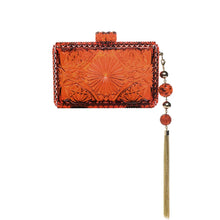 將圖片載入圖庫檢視器 Hand Carved Rectangle Clutch