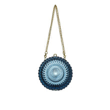 將圖片載入圖庫檢視器 Large Circle Clutch