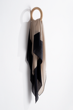 將圖片載入圖庫檢視器 Carrement (Wool) Scarf