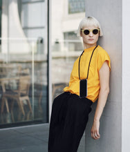 將圖片載入圖庫檢視器 Classic Case Fixed Cord (Black / Gold Tone Hardware) Mobile Case & Cord