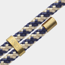 將圖片載入圖庫檢視器 Classic Case Fixed Cord (Majestic) Mobile Case & Cord