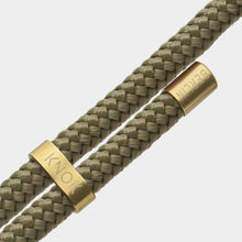 將圖片載入圖庫檢視器 Classic Case Fixed Cord (Olive) Mobile Case & Cord