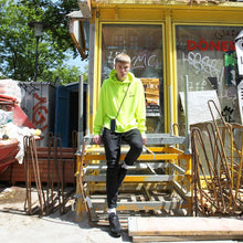 將圖片載入圖庫檢視器 Classic Case Fixed Cord (Reflect Black) Mobile Case & Cord