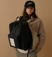 將圖片載入圖庫檢視器 Le Daily Backpack