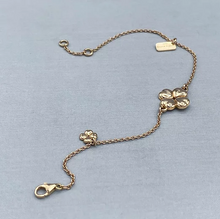 將圖片載入圖庫檢視器 My Clover Bracelet