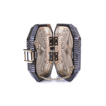 將圖片載入圖庫檢視器 Hand Carved Octagon Clutch