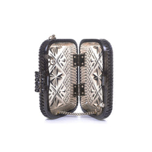 將圖片載入圖庫檢視器 Hand Carved Rectangle Clutch