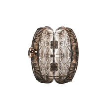 將圖片載入圖庫檢視器 Hand Carved Fan Clutch