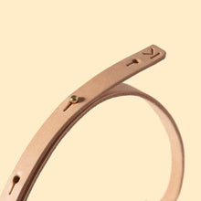 將圖片載入圖庫檢視器 Custom Cord (Tan Leather) Mobile Cord
